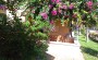 byudzhetnaya-villa-3-1-v-dvukh-minutakh-ot-morya-v-raione-konakly-145-m2 в Турции - фото 2