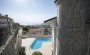 villa-4-1-s-privatnym-uchastkom-v-prestizhnom-raione-tepe-220-kv-m в Турции - фото 2