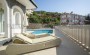 villa-4-1-s-privatnym-uchastkom-v-prestizhnom-raione-tepe-220-kv-m в Турции - фото 2