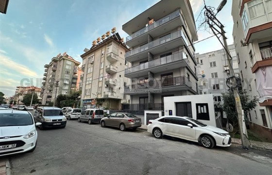 Новая квартира 1+1 в центре Алании рядом с пляжем Клеопатра и рыбным рынком в Турции - фото 10