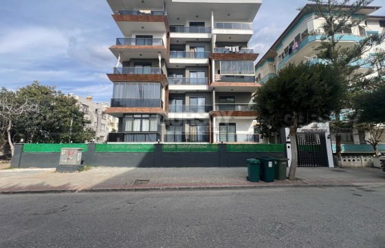 Светлая и современная квартира 2+1 в центре Алании в Турции - фото 1