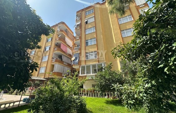 Просторная квартира 2+1 в 150 метрах от моря в районе Тосмур в Турции - фото 5