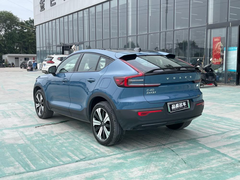 Volvo C40 EV 2022 модельного года, версия Long Range PRO  - фото 4