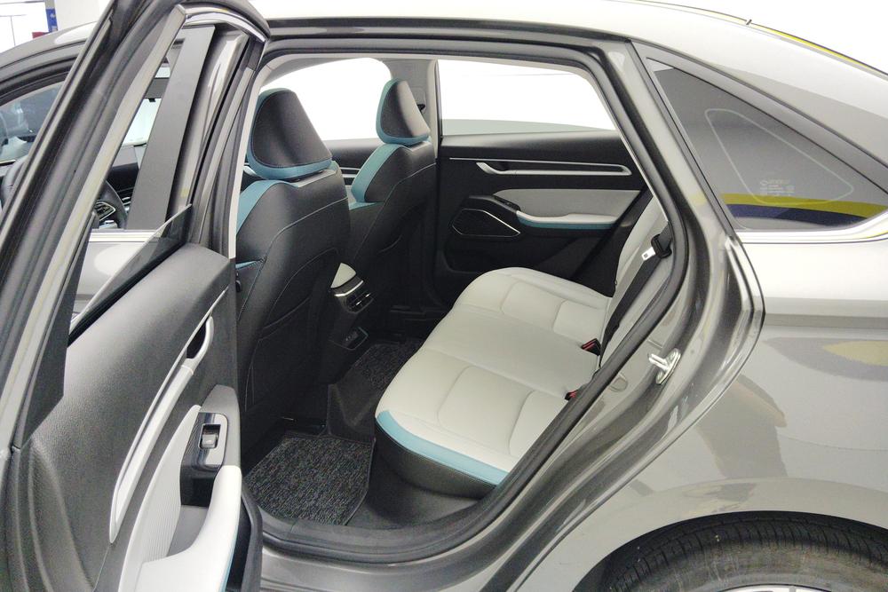 Emgrand 2023 года, 4-го поколения, версия Champion Edition 1.5L CVT Flagship - фото 16