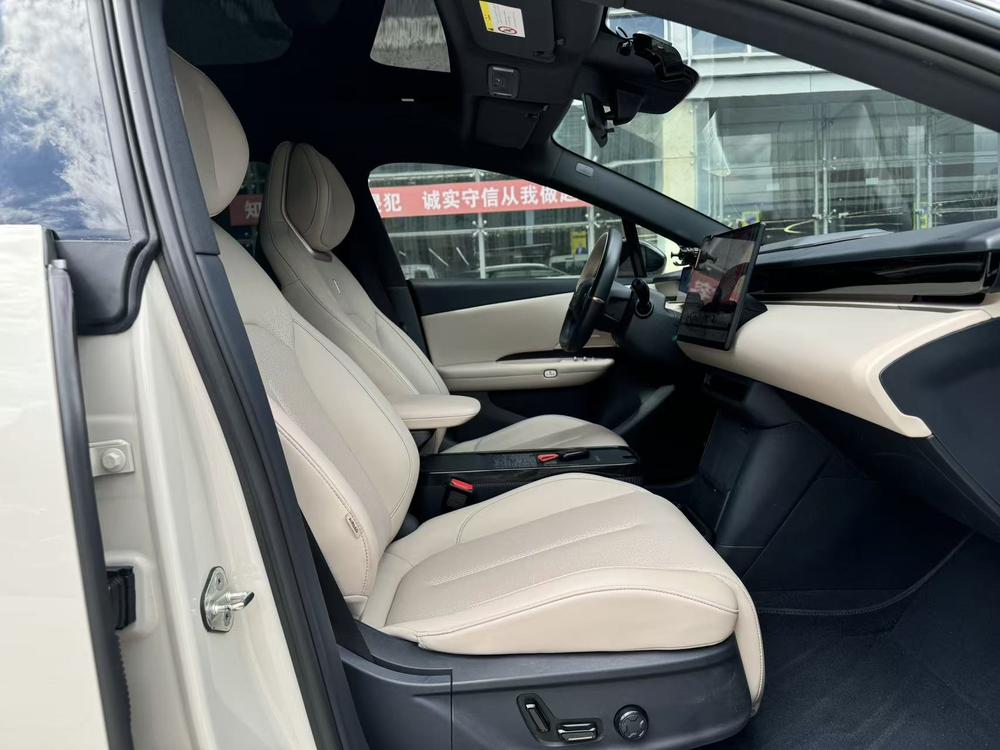 Lynk & Co Z20 2025 модельного года 530 км задний привод Max - фото 15