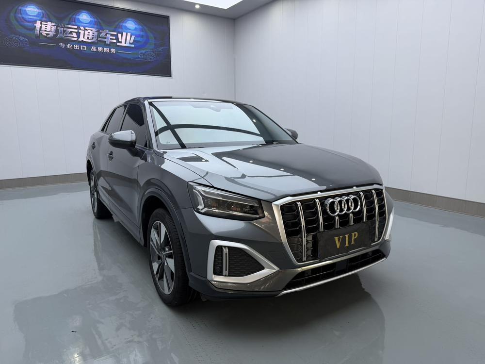 Audi Q2L 2022 модель 35 TFSI в стильной элегантной комплектации - фото 3