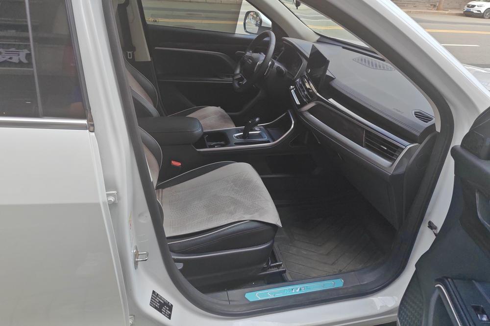 Haval H6 2023 модельного года, версия в стиле национального тренда, 1.5T, автоматическая городская версия - фото 9