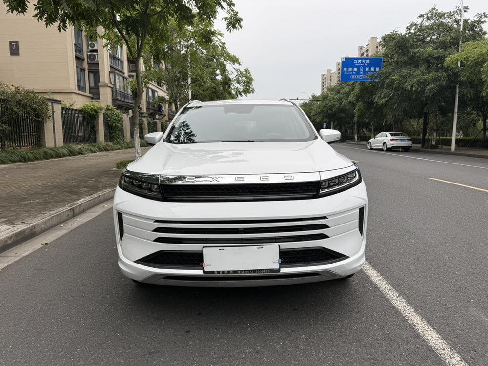 Exeed Zhuifeng, версия 2020 года, версия «Оседлав ветер и волны», 1.5T CVT Xingrui - фото 2