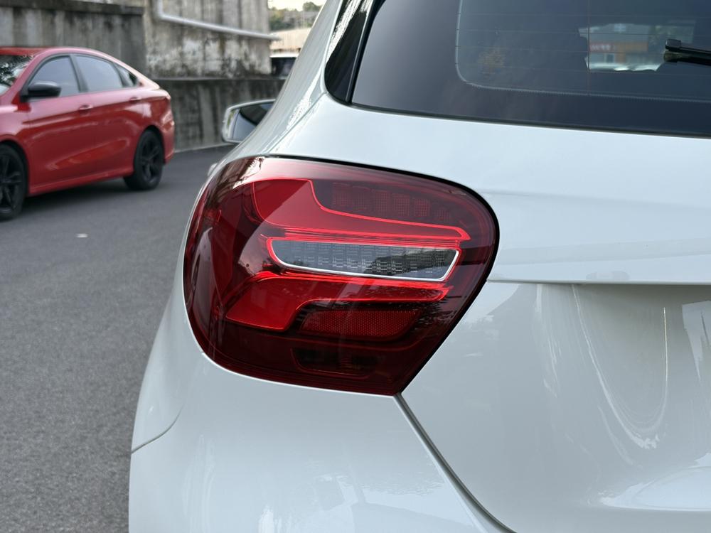 Mercedes-Benz A-Class (Import) 2018 модель A 200 Dynamic - фото 9