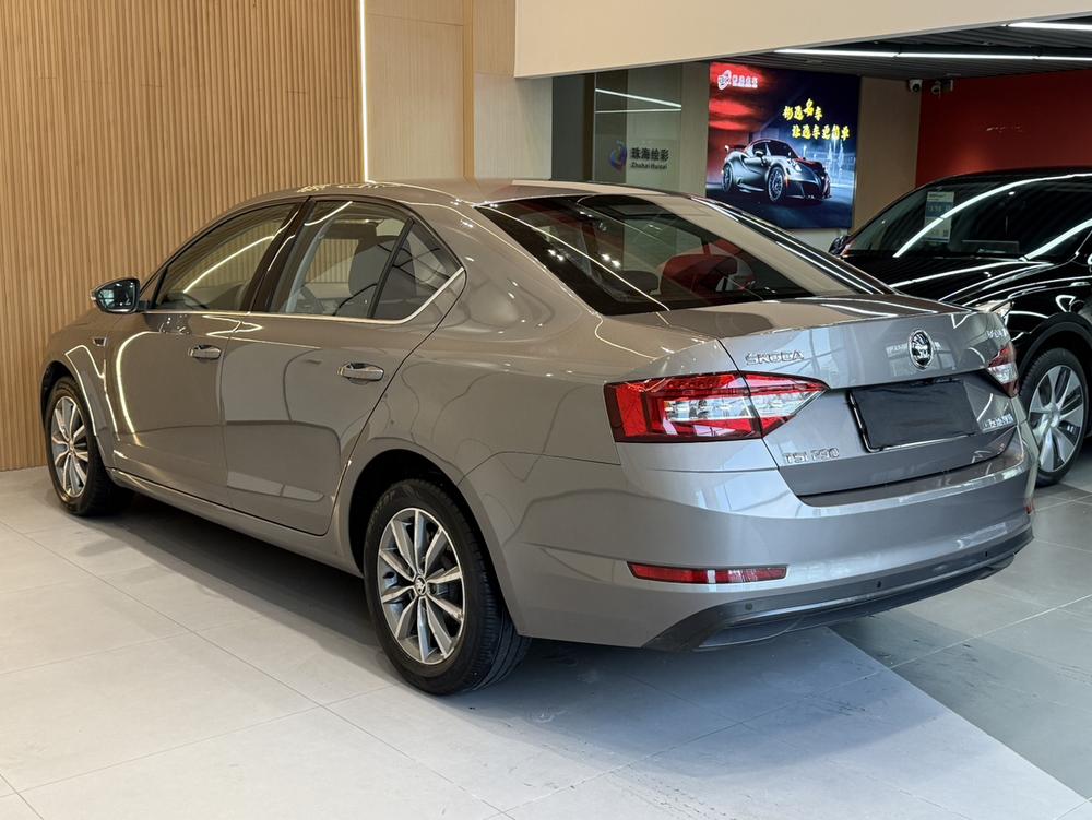 Octavia 2018 TSI230 DSG версия Comfort - фото 5