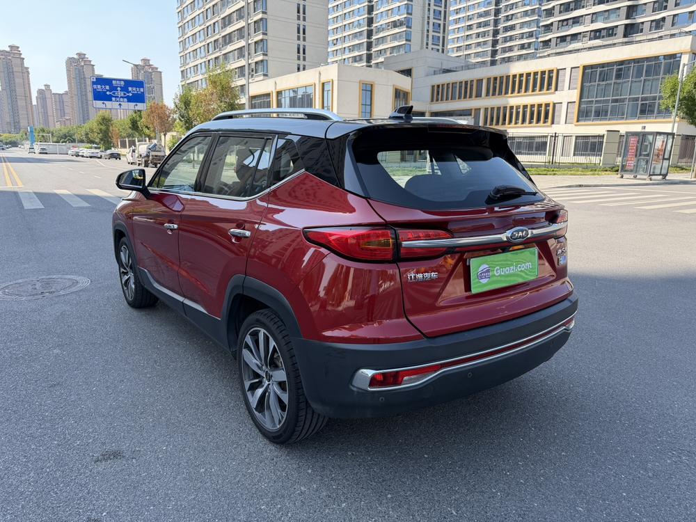 JAC iEVS4 2019, люксовая версия с интеллектуальными функциями - фото 4