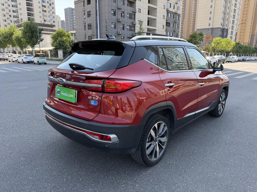 JAC iEVS4 2019, люксовая версия с интеллектуальными функциями - фото 6