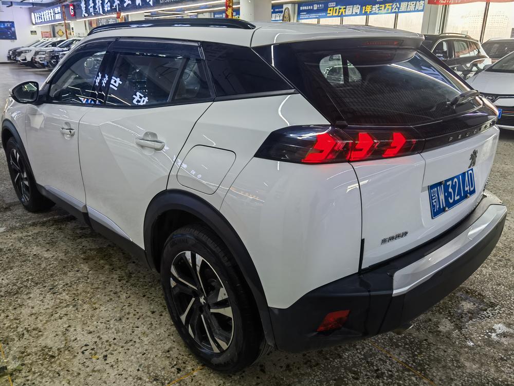 Peugeot 2008 модель 2022 года 230THP THE ONE - фото 4
