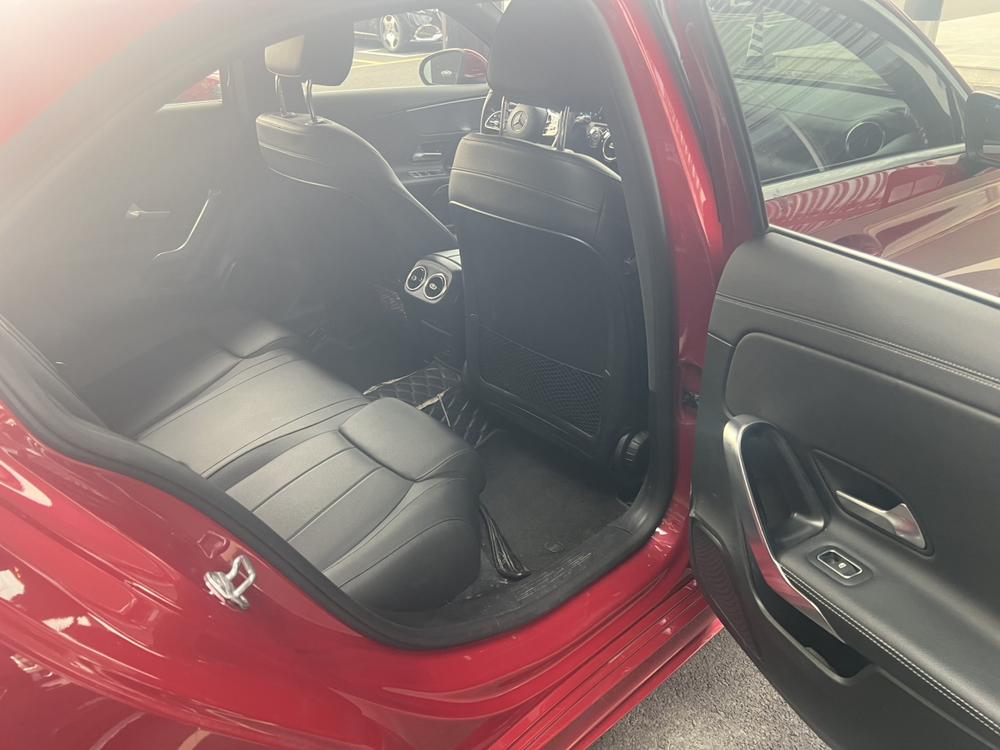 Mercedes-Benz A-Class 2022 года A 180 L спортивный седан - фото 15