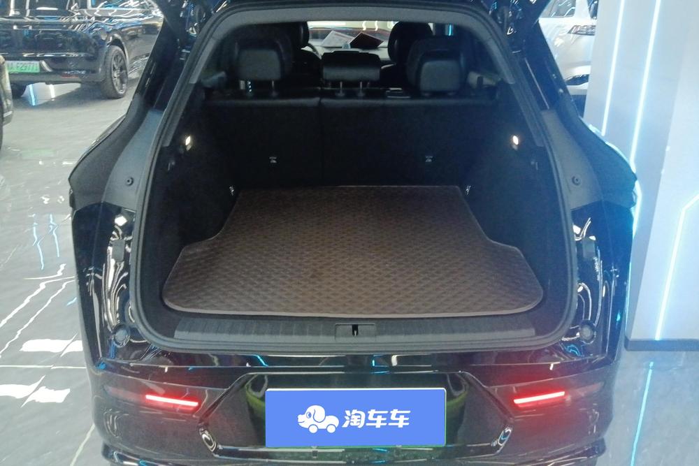 ZEEKR 7X 2025 года, 100kWh версия с длинным запасом хода и задним приводом - фото 17