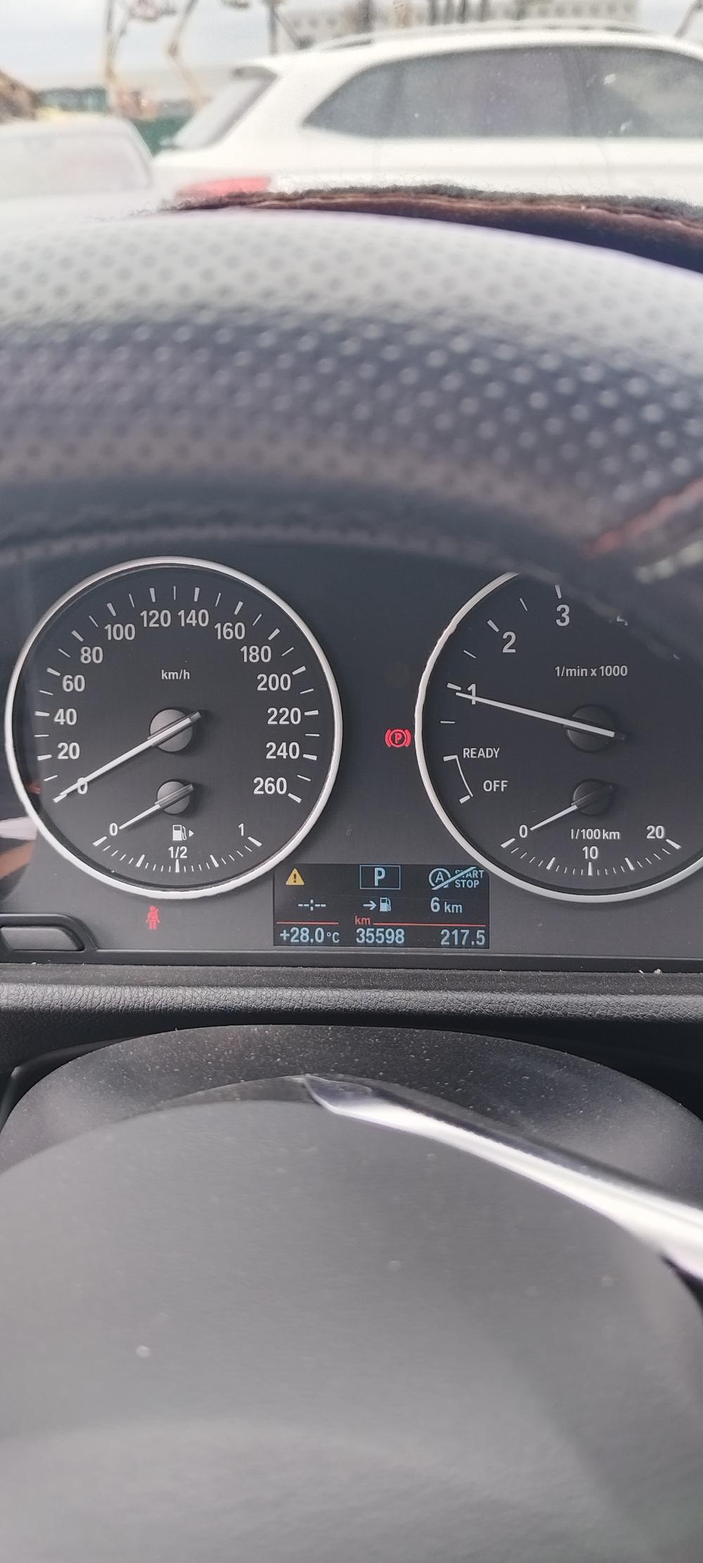 BMW X1 модель 2018 года sDrive18Li стильная комплектация - фото 6