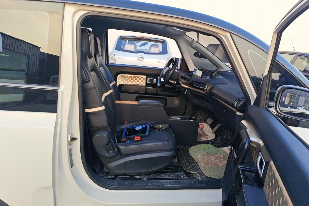 Baojun Baojun KiWi EV 2022 - фото 15