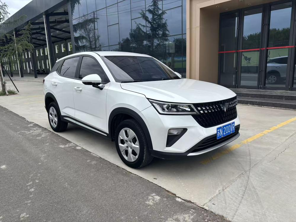 Wuling Xingchi 2023 года 1.5L CVT, комплектация «Чаншуан» - фото 3