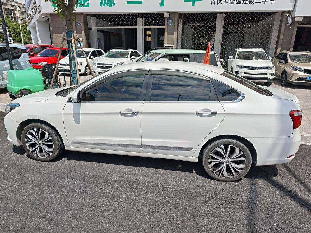 Dongfeng Fengshen E70 2020 модель 500 версия Super Enjoy - фото 4