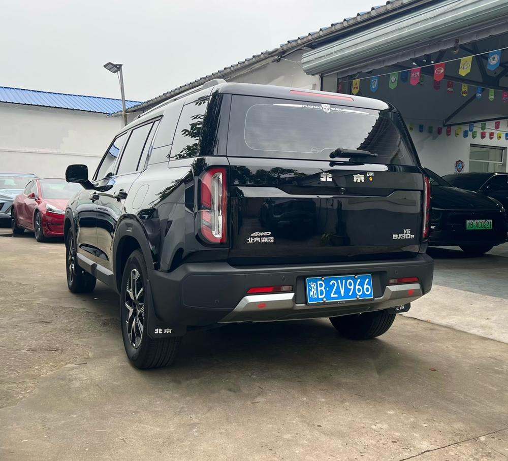 Beijing Off-road BJ30 2024, 1.5T DHT, стандартная версия с электроприводом Magic Core - фото 4