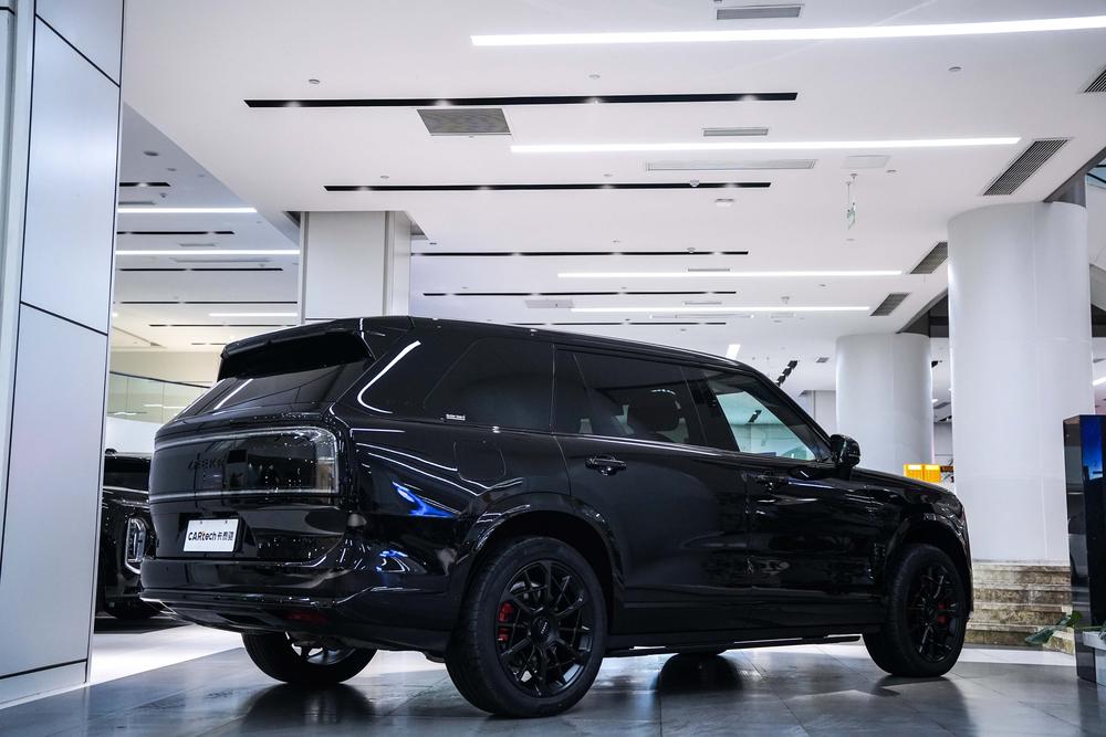 Zeekr 9X 2025 модельного года, версия «Обсидиановый чёрный», 70kWh, шесть мест - фото 4