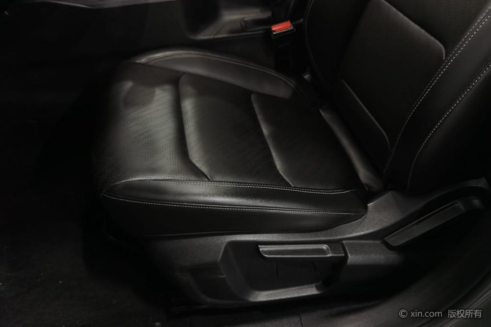 Emgrand 2022 модельного года, 4-е поколение, 1.5L, механическая коробка передач, версия Elite - фото 20