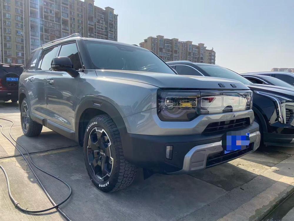 Beijing Off-road BJ30 2024 модель 1.5T DHT 4WD продвинутая версия электропривода Magic Core - фото 3