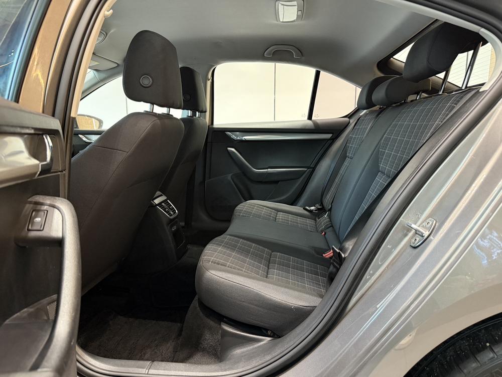 Octavia 2018 TSI230 DSG версия Comfort - фото 17