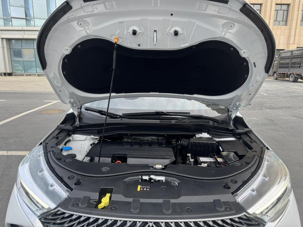 Haval M6 2023 модельного года PLUS 1.5T с механической коробкой передач, элитная интеллектуально-подключенная версия - фото 8
