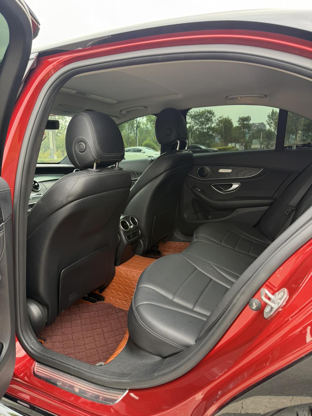 Mercedes-Benz C-Class 2019 модель C 180 L спортивная версия Fashion - фото 9