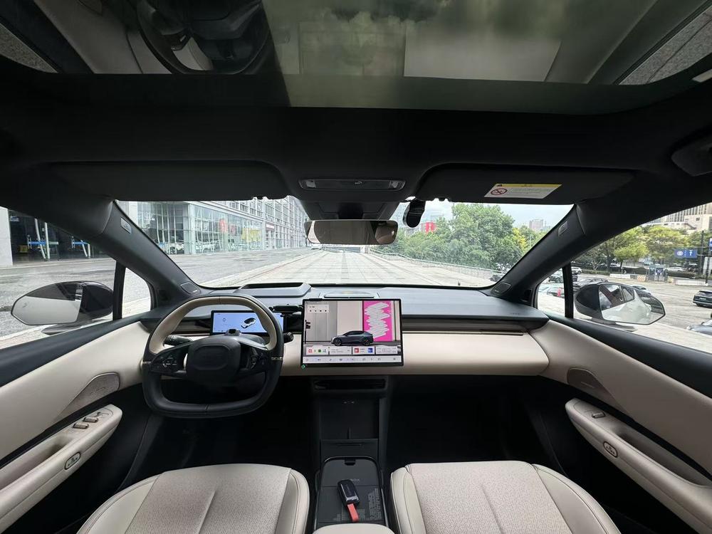 Lynk & Co Z20 2025 модельного года 530 км задний привод Max - фото 9