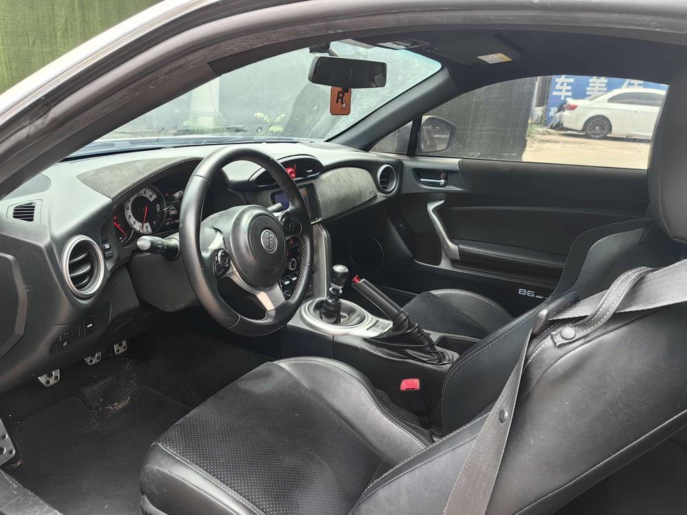 Toyota 86 2019 2.0L механическая Люкс версия - фото 8