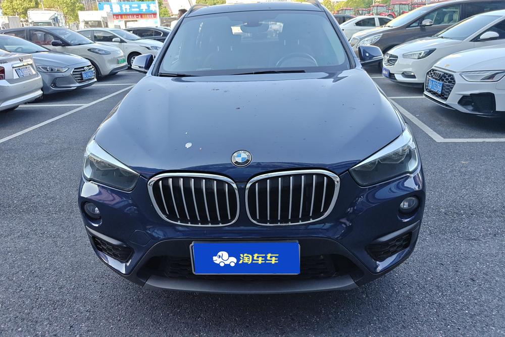 BMW X1 2019 модельного года sDrive18Li модификация Fashion - фото 2