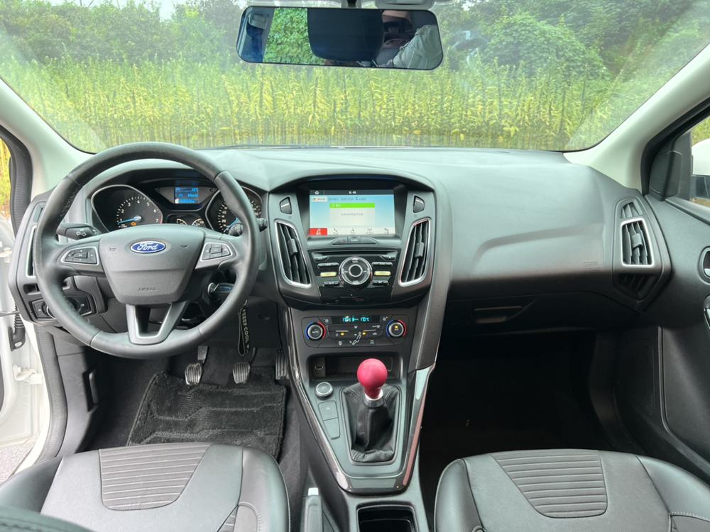 Focus, классическая версия 2018 модельного года, хэтчбек EcoBoost 125, механическая трансмиссия, сверхмощная стильная версия с интеллектуальным вождением - фото 13