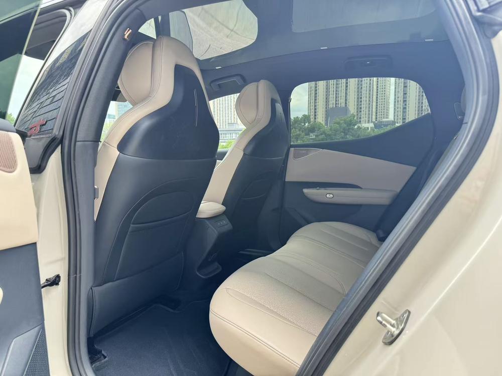 Lynk & Co Z20 2025 модельного года 530 км задний привод Max - фото 11