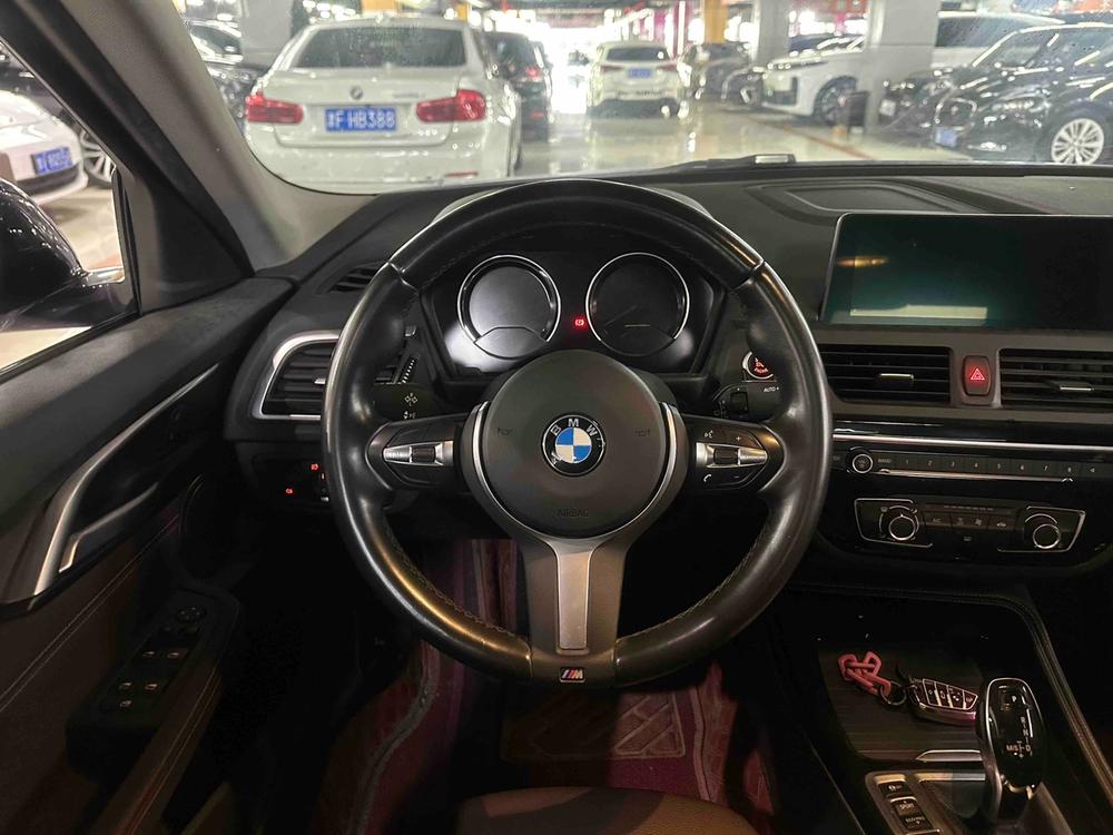 BMW 1-Series 2020 модельного года 120i M спортивный пакет - фото 7