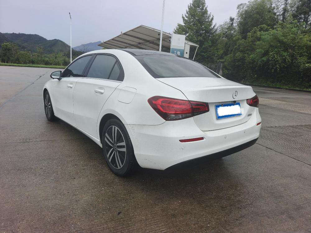 Mercedes-Benz A-Class 2021 модельного года, обновлённая версия A 180 L, спортивный седан - фото 5