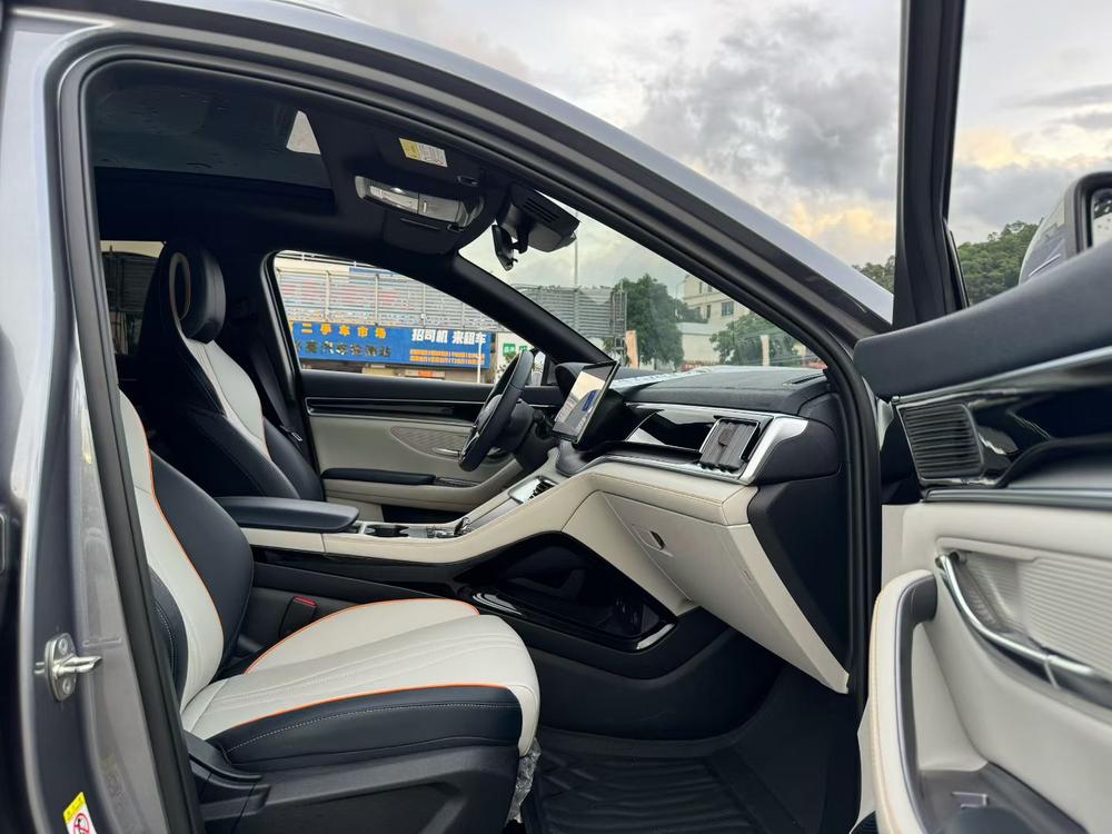 Song PLUS EV 2025 модель 520KM Люкс - фото 8