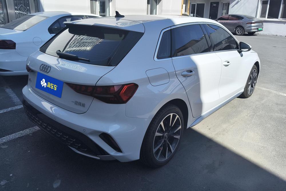 Audi A3 2026 Sportback 35 TFSI Фэйчи Юэсян версия - фото 3