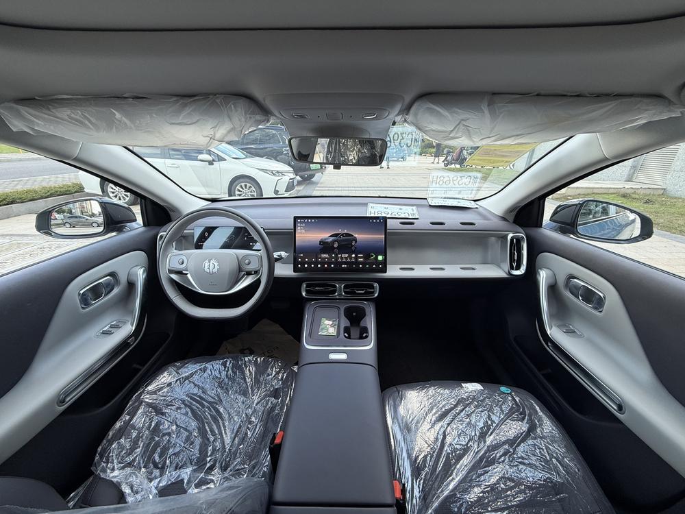 Leapmotor B01 2025 модельного года, версия 550 «Комфорт» - фото 11
