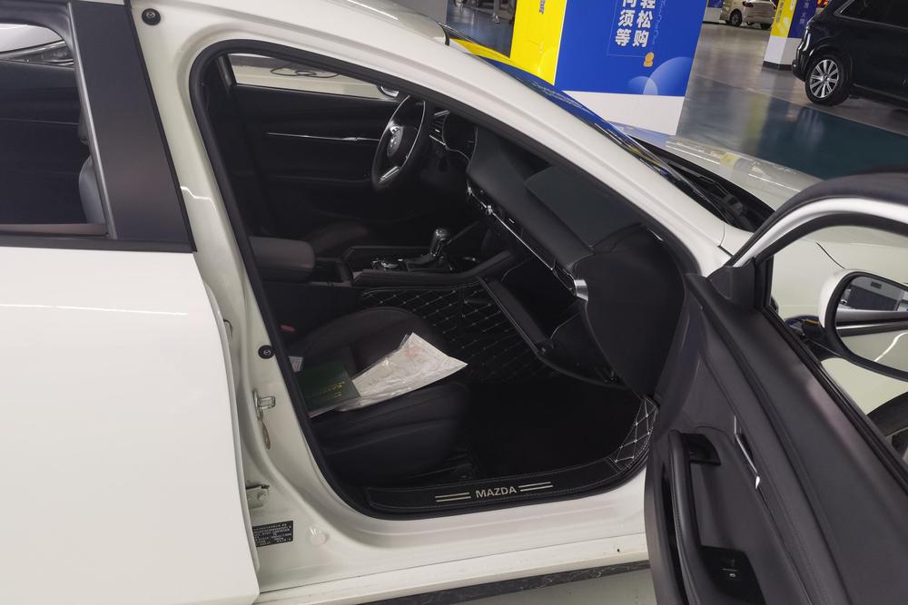 Mazda 3 Axela 2022 модель 2.0L автоматическая версия Zhìruì - фото 10