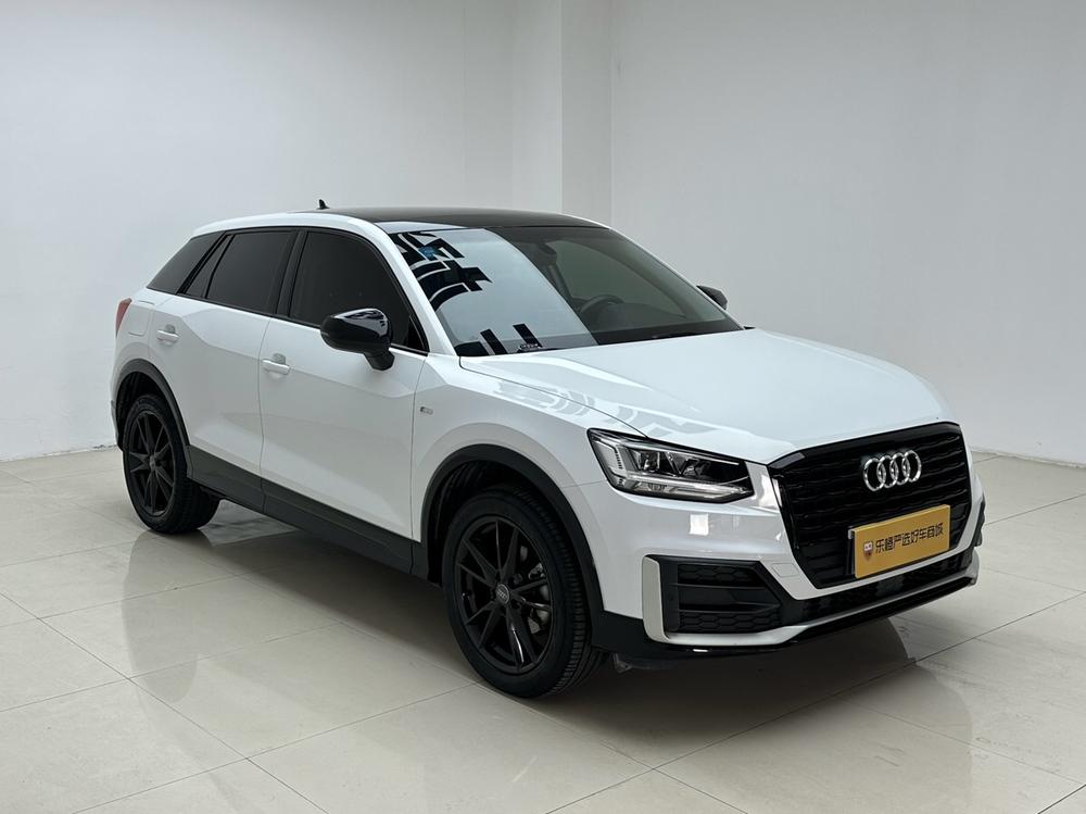Audi Q2L 2020, модель 35TFSI, стильная спортивная версия - фото 3