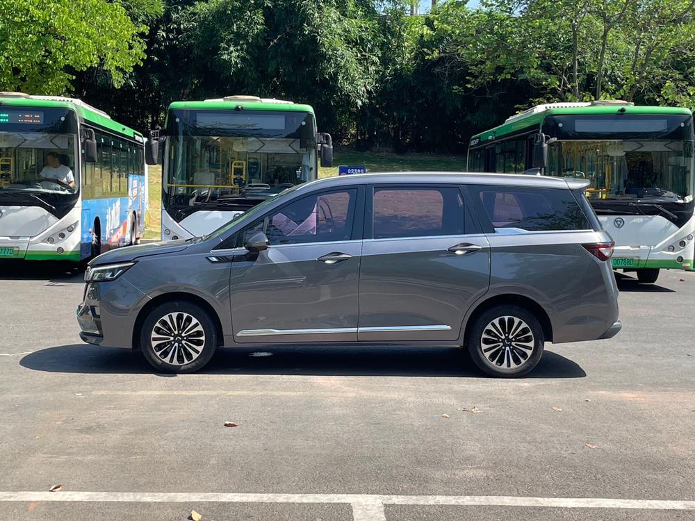 Wuling Jiachen 2022 1.5T CVT интеллектуальная комплектация класса люкс - фото 4