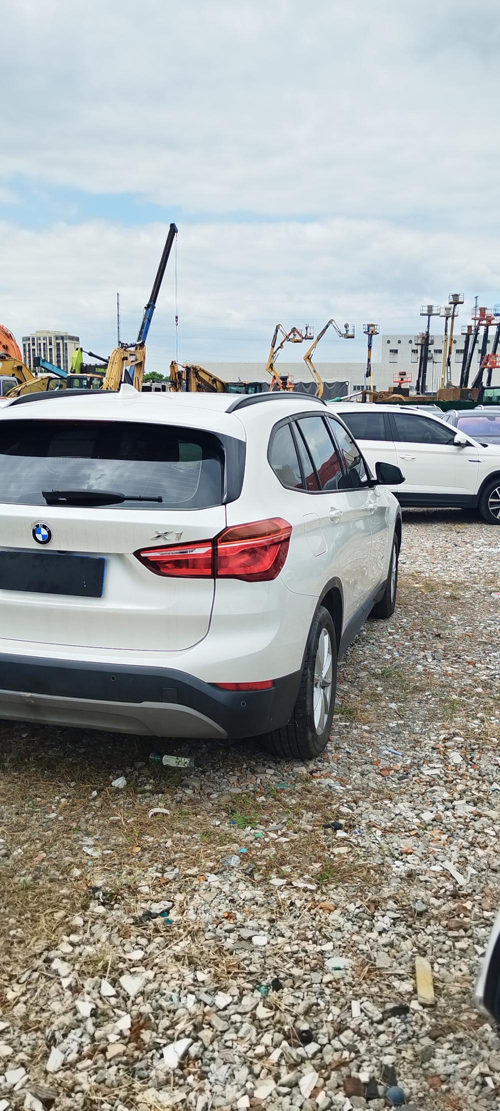 BMW X1 модель 2018 года sDrive18Li стильная комплектация - фото 9