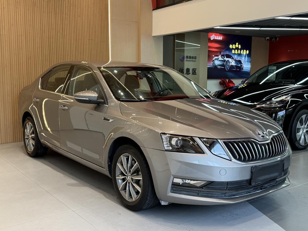 Octavia 2018 TSI230 DSG версия Comfort - фото 3