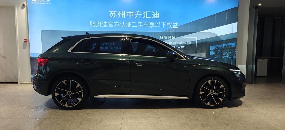 Audi A3 2023 Sportback 35 TFSI, стильная спортивная комплектация - фото 5