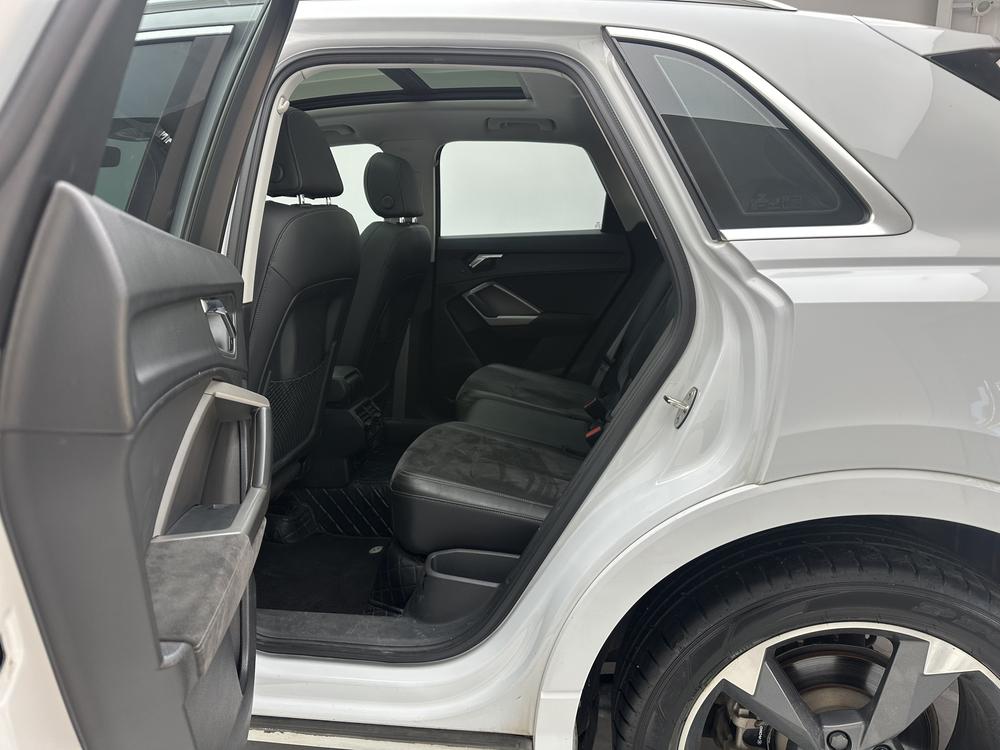 Audi Q3 2021 модель 35 TFSI стильная спортивная версия - фото 18