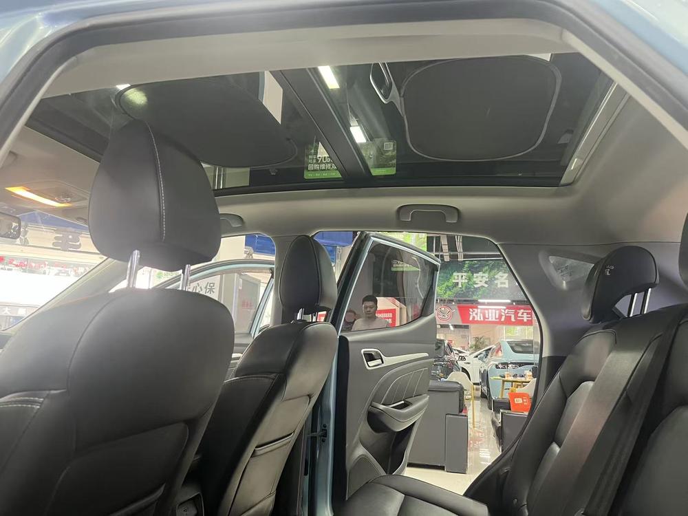 MG EZS EV 2019 года, версия E-Plus - фото 15