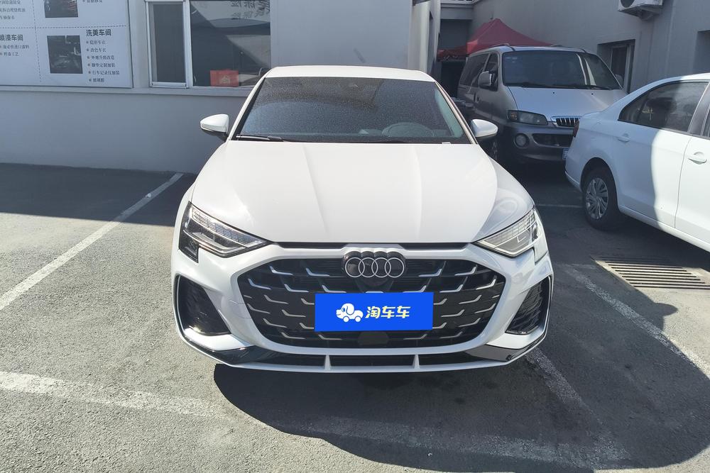 Audi A3 2026 Sportback 35 TFSI Фэйчи Юэсян версия - фото 2