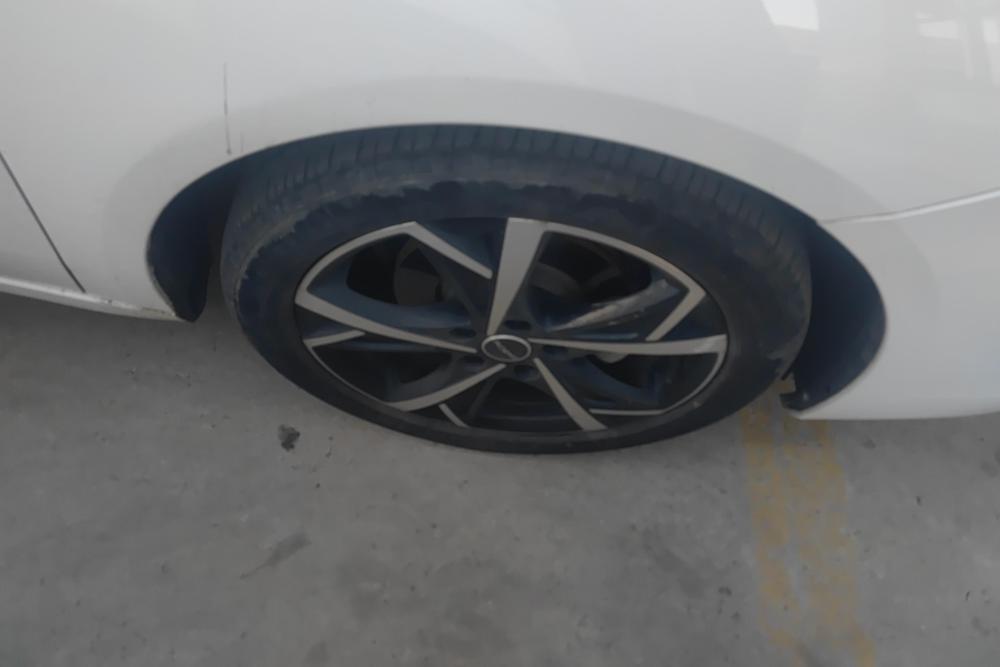 Roewe i5 2023 года 1.5L CVT версия Prestige - фото 9